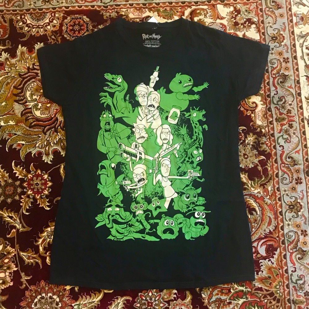 Rick and Morty A Typical Day - Graphic Tee Shirt Great Condition Women’s XL Tee
